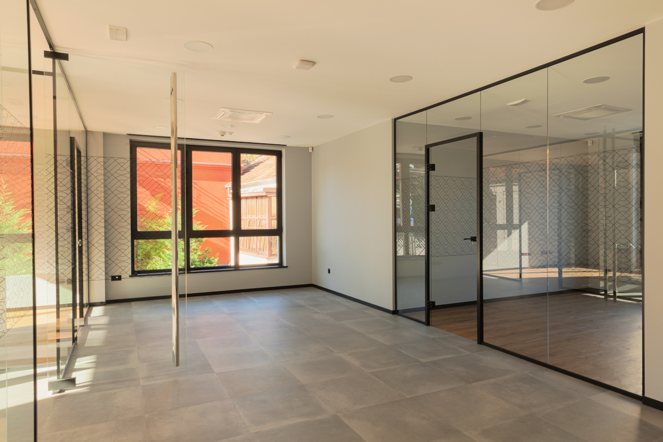 Modern Office Interior Frameless door